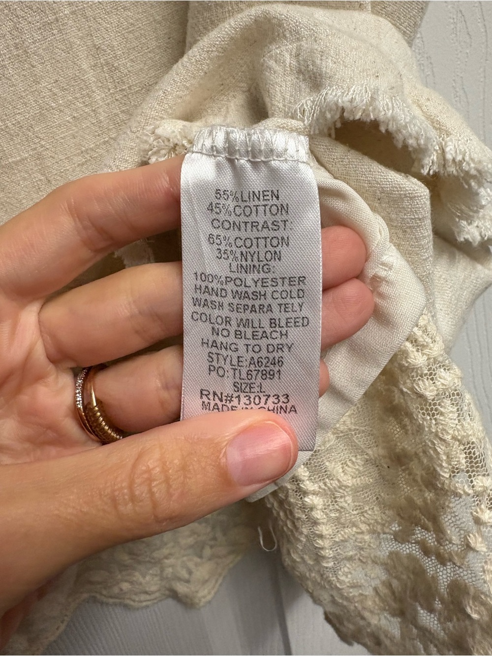 NWT Umgee Linen/Cotton Blend Blouse W/ Lace Back Size Large - Picture 3 of 4